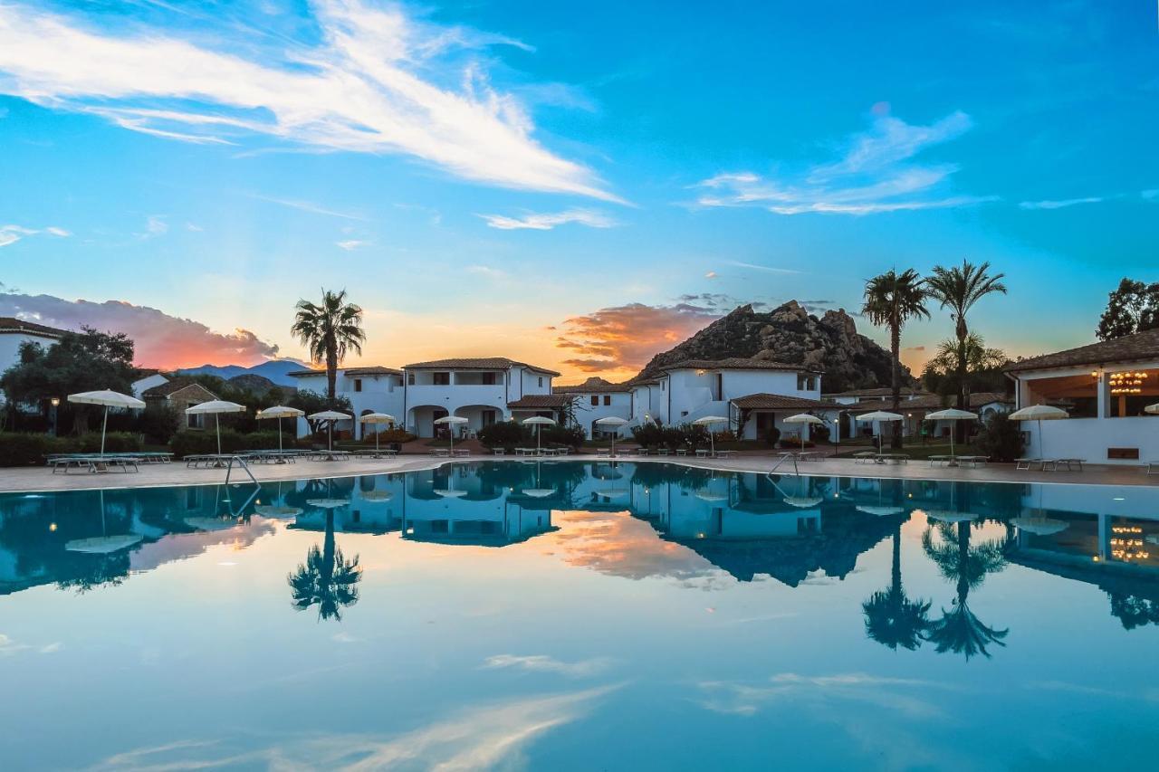 Marina Torre Navarrese Resort ซานตามาเรีย นาวาร์เรเซ ภายนอก รูปภาพ
