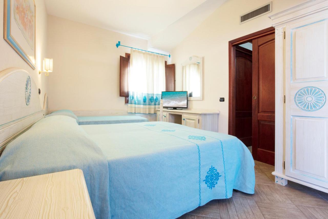Marina Torre Navarrese Resort ซานตามาเรีย นาวาร์เรเซ ภายนอก รูปภาพ
