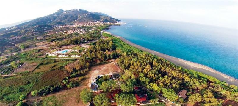 Marina Torre Navarrese Resort ซานตามาเรีย นาวาร์เรเซ ภายนอก รูปภาพ